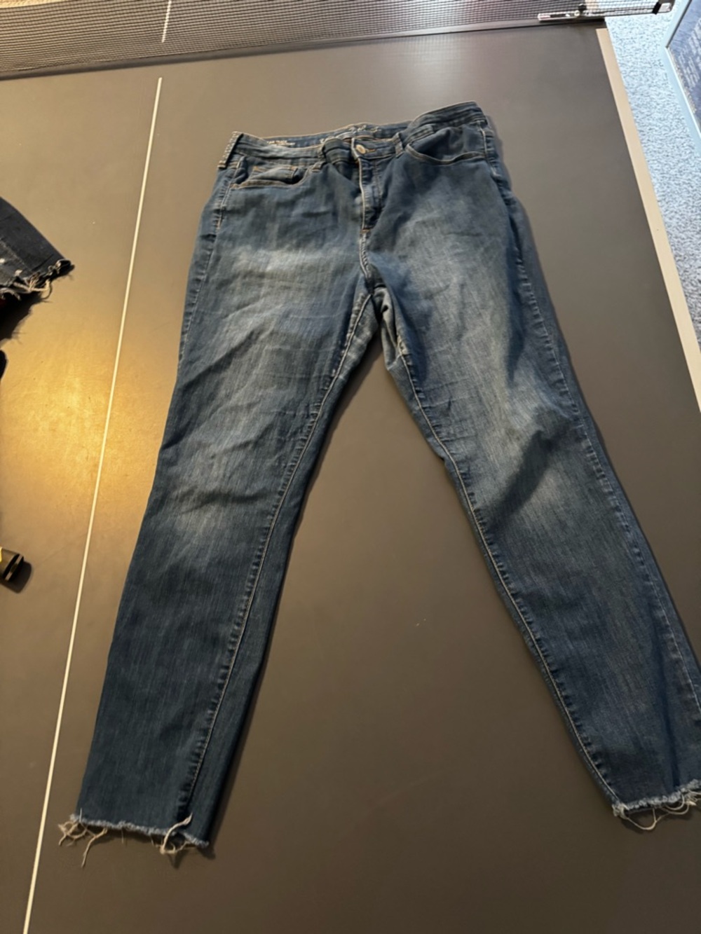 Universal Thread Dark Blue Skinny Jeans